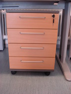 Laatikosto 4 laatikon hopea/py�kki